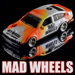 画像1: MAD WHEELS (マッドホイール） 【Oroblram Alfa GTV (カスタム完成品）】WHITE-ORANGE/RR (送料サービス適用外) 