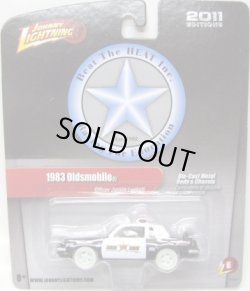 画像1: JOHNNY LIGHTNING 2.0  R6 【"OFFICER JAMES LUCKETT"1983 OLDSMOBILE】 BLACK-WHITE (WHITE LIGHTNING)