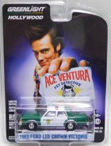 画像: 2022 GREENLIGHT HOLLYWOOD SERIES 33 【1983 FORD LTD CROWN VICTORIA】GREEN-WHITE(ACE VENTURA) 