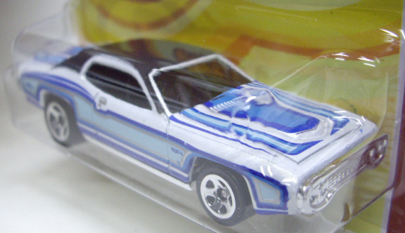 画像: 2012 WALMART EXCLUSIVE "CARS OF THE DECADES" 【'71 PLYMOUTH GTX】 WHITE/5SP