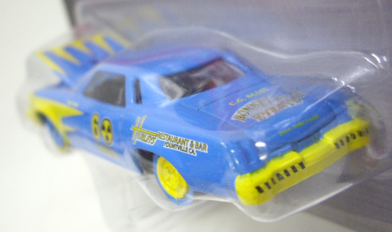 画像: JOHNNY LIGHTNING 2.0  R12 【1976 OLDSMOBILE CUTLASS】 LT.BLUE/RR (DEMOLITION DERBY)