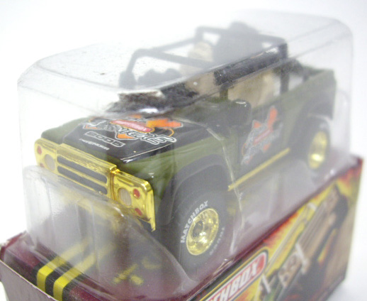 画像: 2005 TOY FAIR 【LAND ROVER SVX】 OLIVE (GOLD GRILL)/RUBBER TIRE