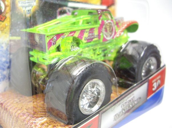 画像: 2012 MONSTER JAM INSIDE TOPPS 【HIGH MAINTENANCE】 GREEN (EDGE GLOW)