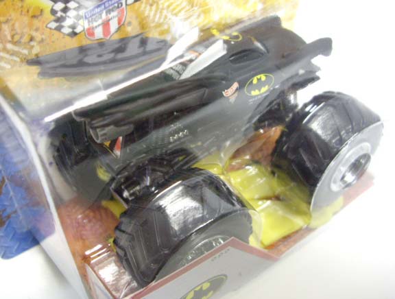 画像: 2013 MONSTER JAM included CRUCHABLE CAR! 【BATMOBILE】 FLAT BLACK