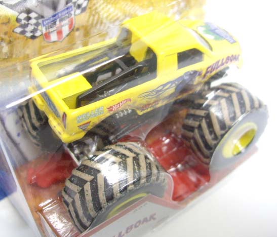 画像: 2013 MONSTER JAM included CRUCHABLE CAR! 【FULLBOAR】 YELLOW (MWD TRUCKS)