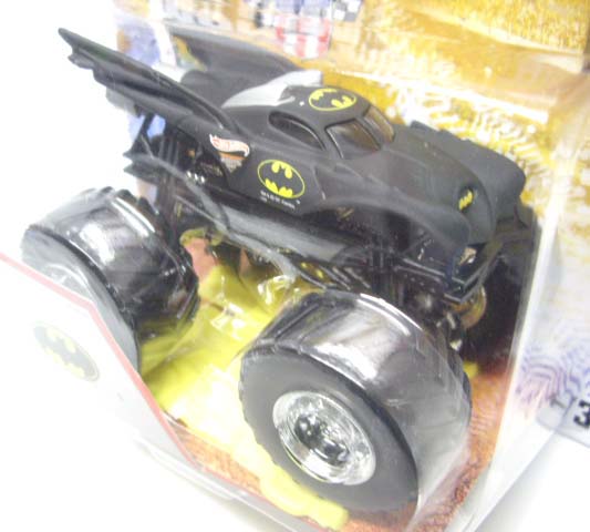 画像: 2013 MONSTER JAM included CRUCHABLE CAR! 【BATMOBILE】 FLAT BLACK