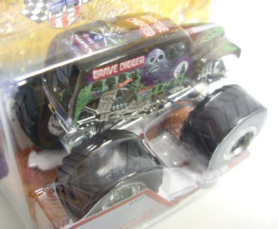 画像: 2013 MONSTER JAM included CRUCHABLE CAR! 【GRAVE DIGGER】 CLEAR (X-RAYS)