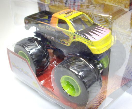 画像: 2013 MONSTER JAM included CRUCHABLE CAR! 【BLACK STALLION】 YELLOW (1ST EDITIONS)