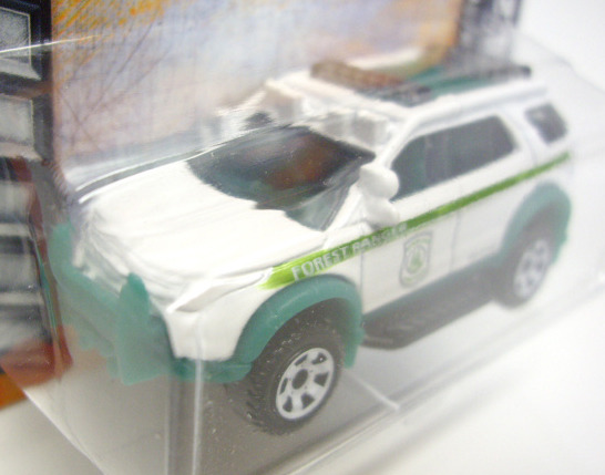 画像: 2013 【FORD EXPLORER】 WHITE-GREEN