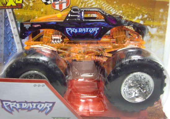 画像: 2013 MONSTER JAM included CRUCHABLE CAR! 【PREDATOR】 BLACK (EDGE GLOW)