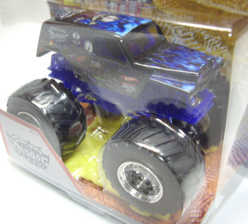 画像: 2013 MONSTER JAM included CRUCHABLE CAR! 【SON-UVA DIGGER】 BLACK