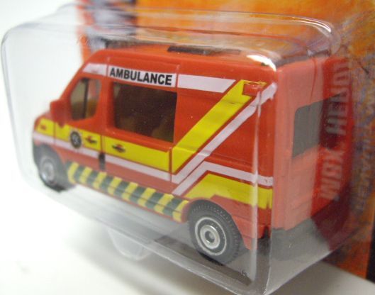 画像: 2013 【RENAULT MASTER AMBULANCE】 RED (NEW CAST)