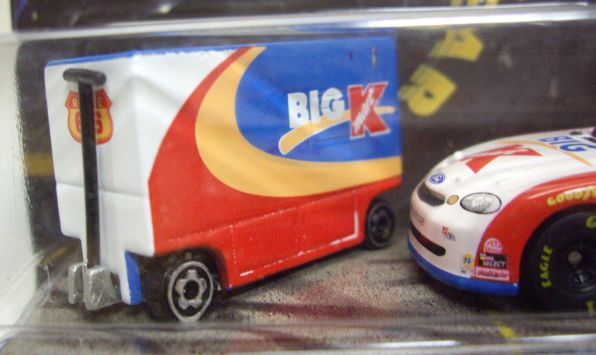 画像: 2000 HOT WHEELS RACING PIT CREW 【#66 TEAM KMART HAAS/CARTER MOTORSPORTS, LLC./FORD TAURUS and TOOL BOX】　WHITE-RED/RR