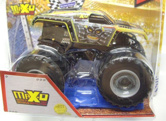 画像: 2013 MONSTER JAM included CRUCHABLE CAR! 【MAX-D】 BLACK (1ST EDITIONS)