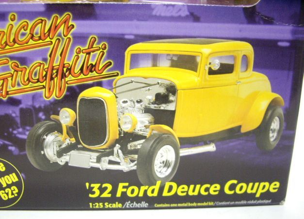 2000 REVELL 1/25 SCALE 【AMERICAN GRAFFITI '32 FORD DEUCE COUPE