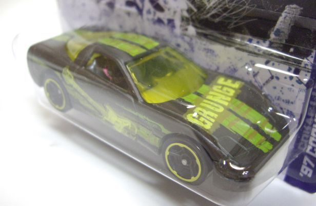 画像: 2013 WALMART EXCLUSIVE "JUKE BOX" 【'97 CORVETTE】 FLAT OLIVE/MC5