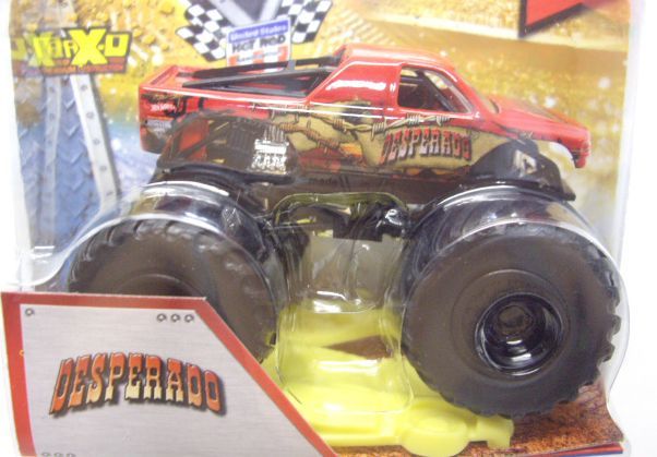 画像: 2013 MONSTER JAM included CRUCHABLE CAR! 【DESPERADO】 RED