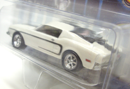 画像: 2002 WALMART EXCLUSIVE MOTOR CITY CLASSICS 【'68 MUSTANG】 WHITE/6SP