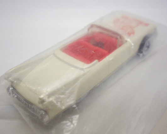 画像: ???? HOT WHEELS NEWS LETTER COLLECTOR'S CAR #3 【'59 CADDY】 WHITE/WW (CODE-2)