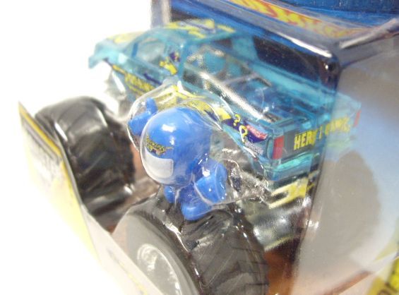 画像: 2014 MONSTER JAM included MONSTER JAM FIGURE! 【BACKWARDS BOB】 CLEAR BLUE (X-RAY BODY)