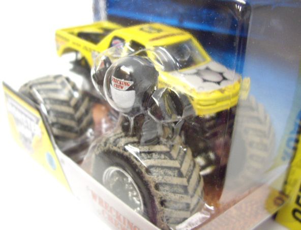 画像: 2014 MONSTER JAM included MONSTER JAM FIGURE! 【WRECKING CREW】 YELLOW (2014 NEW LOOK!/MUD TREADS)