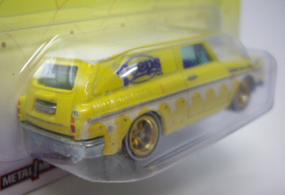 画像: 2014 POP CULTURE - JUST BORN CANDY 【CUSTOM '69 VOLKSWAGEN SQUAREBACK】 YELLOW/RR (PEEPS) (KROGER・EASTER EXCLUSIVE)