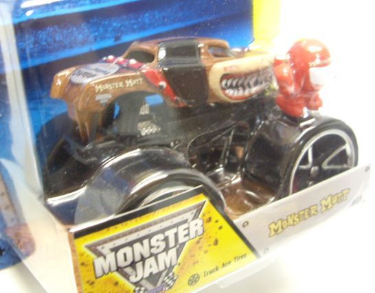 画像: 2014 MONSTER JAM included MONSTER JAM FIGURE! 【MONSTER MUTT】 BROWN (TRACK ACE TIRES)