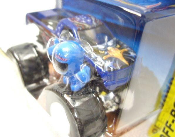 画像: 2014 MONSTER JAM included MONSTER JAM FIGURE! 【THE PATRIOT】 BLUE (2014 NEW LOOK!)