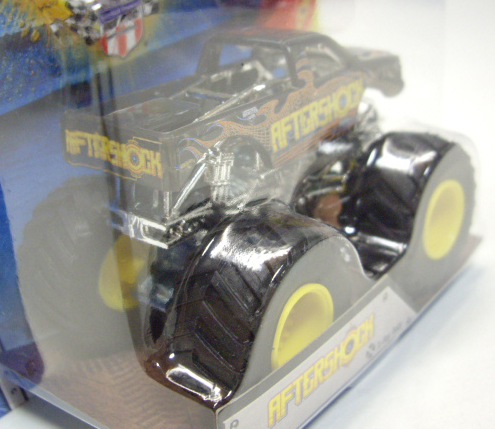 画像: 2015 MONSTER JAM includes SNAP-ON BATTLE SLAMMER! 【AFTERSHOCK】 CLEAR BLACK (X-RAY BODY)