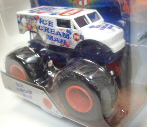 画像: 2015 MONSTER JAM includes SNAP-ON BATTLE SLAMMER! 【ICE CREAM MAN】 WHITE (2015 NEW TRUCK!)