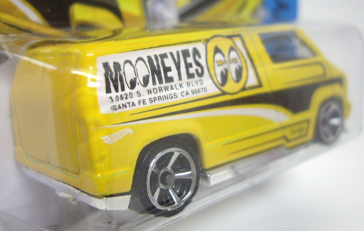 画像: 【CUSTOM '77 DODGE VAN】　YELLOW/MC5 (MOONEYES)(インターナショナル・ショートカード) 