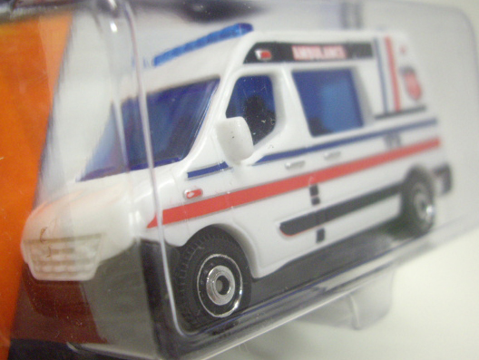 画像: 2015 【RENAULT MASTER AMBULANCE】 WHITE