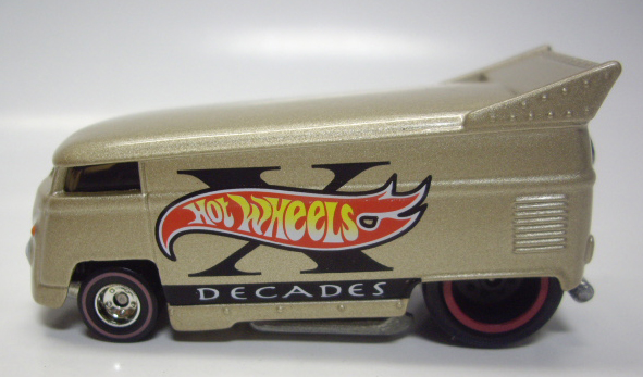 画像: LOOSE - 2003 TARGET DECADES OF HOT WHEELS 【VW DRAG BUS】　MET.CHAMPAGNE/RR