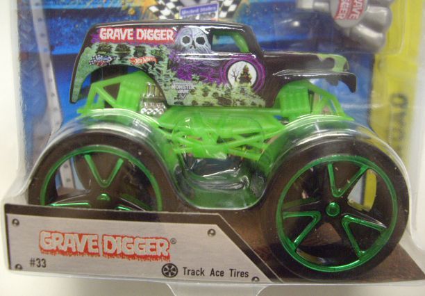 画像: 2015 MONSTER JAM includes SNAP-ON BATTLE SLAMMER! 【GRAVE DIGGER】 BLACK (TRACK ACE TIRES)