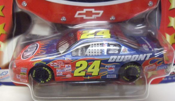 画像: 1/43 2002 ACTION - NASCAR WINNER'S CIRCLE 【"#24 DU PONT" CHEVY MONTE CARLO】　BLUE-RED (with 1/18 RACE HOOD)