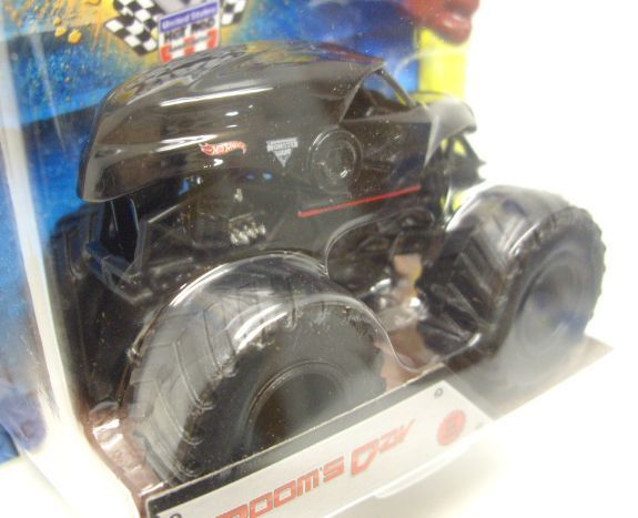 画像: 2015 MONSTER JAM includes SNAP-ON BATTLE SLAMMER! 【DOOM'S DAY】 BLACK (2015 NEW TRUCK!)