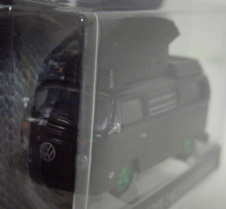 画像: 2015 GREENLIGHT BLACK BANDIT SERIES13 【1973 VOLKSWAGEN TYPE 2 WESTFALIA CAMPMOBILE】 BLACK/RR (GREEN MACHINE)