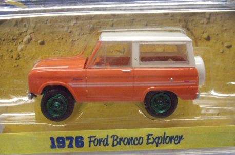 画像: GREENLIGHT COUNTRY ROADS S14 【1976 FORD BRONCO EXPLORER】 ORANGE/RR (GREEN MACHINE) 