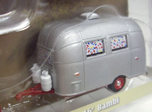 画像: 2016 GREENLIGHT - HITCH & TOW S6 【1968 CHEVROLET C-10 AND AIRSTREAM 16' BAMBI】 DK.RED/LT.GRAY/RR