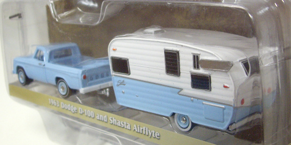 画像: 2016 GREENLIGHT - HITCH & TOW S6 【1963 DODGE D-100 AND SHASTA AIRFLYTE】 LT.BLUE/WHITE/RR