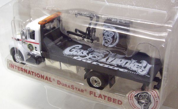 画像: 2016 GREENLIGHT HEAVY DUTY TRUCKS S5 【INTERNATIONAL DURASTAR FLATBED】 WHITE-BLACK/RR (GAS MONKEY GARAGE)