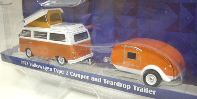 画像: 2016 GREENLIGHT - HITCH & TOW MJ TOYS EXCLUSIVE 【1972 VOLKSWAGEN TYPE 2 CAMPER AND TEARDROP TRAILER】 ORANGE/RR