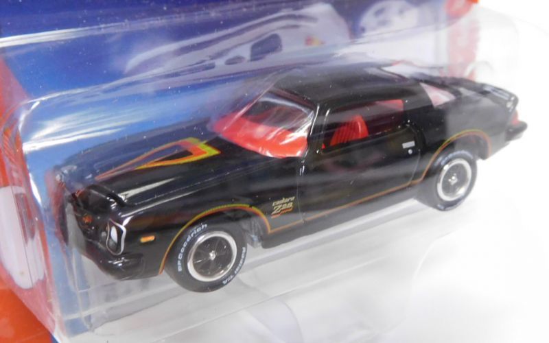 画像: 2017 JOHNNY LIGHTNING - CLASSIC GOLD COLLECTION R4B 【1977 CHEVY CAMARO Z28】 BLACK/RR