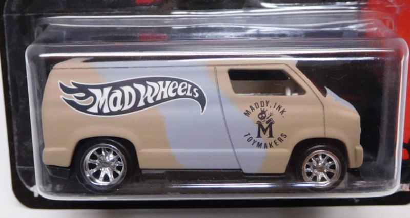 画像: MAD WHEELS (マッドホイール） 【CUSTOM '77 DODGE VAN (カスタム完成品）】 FLAT SAND CAMO/RR （送料サービス適用外） 