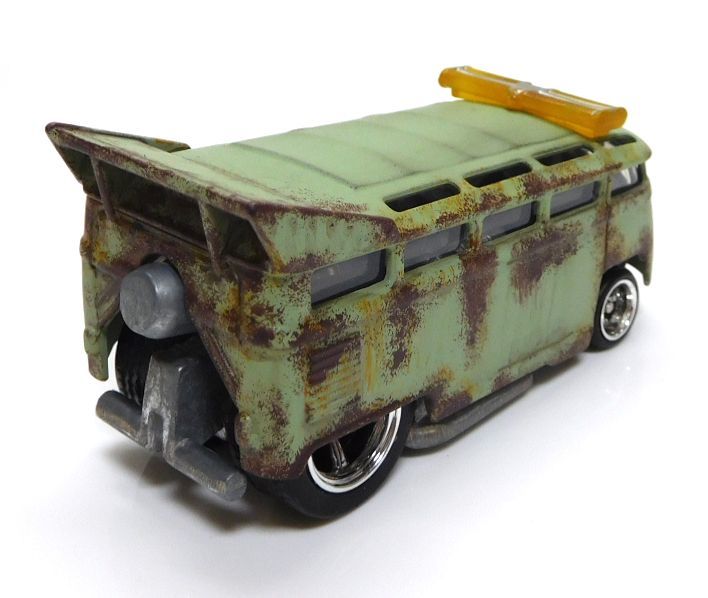 画像: ONE WORLD CUSTOM GARAGE 【VOLKSWAGEN T1 DRAG BUS (カスタム完成品）】 サビ-PALE GREEN/RR （送料サービス適用外） 