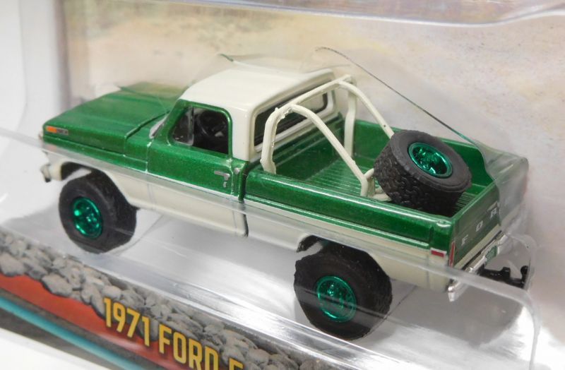 画像: 2019 GREENLIGHT ALL-TERRAIN S7 【1971 FORD F-100】 GREEN-BEIGE/RR (GREEN MACHINE)