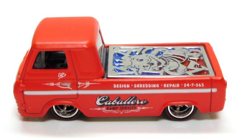 画像: MAD WHEELS (マッドホイール） 【"マンチくん" 60'S FORD ECONOLINE (カスタム完成品）】RED/RR（送料サービス適用外） 