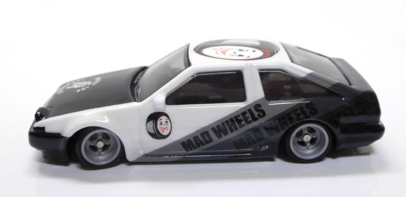 画像: MAD WHEELS (マッドホイール） 【"DRIFT" TOYOTA AE86 SPRINTER TRUENO (カスタム完成品）】BLACK-WHITE/RR （送料サービス適用外） 