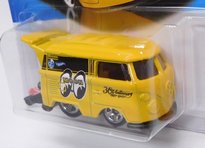 画像: 【KOOL KOMBI】YELLOW/5SP (MOONEYES)