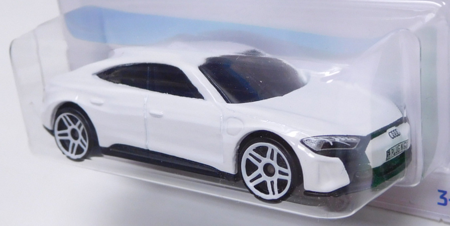 画像: 【AUDI RS E-TRON GT】WHITE/PR5